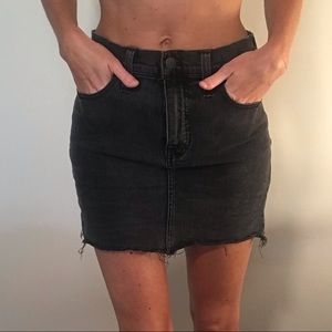 Madewell black denim skirt size 25